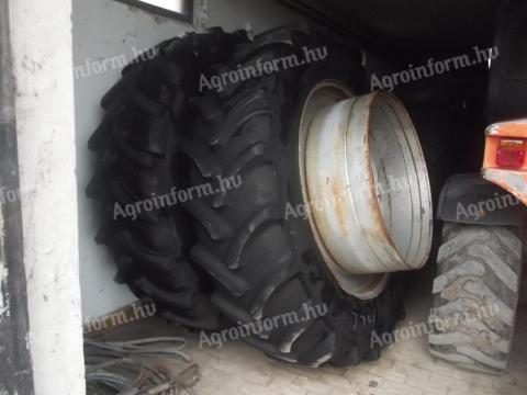 Eladó 480/80 R 46 méretű kerék Eladó 480/80 R 46 méretű kerék