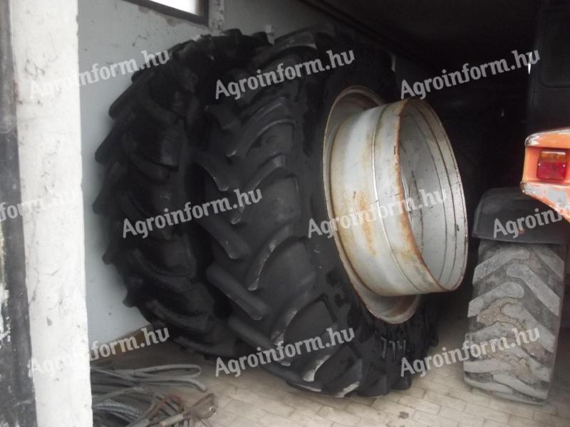 Eladó 480/80 R 46 méretű kerék