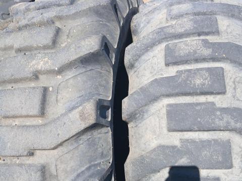 Rakodógép gumik 17.5x24 eladó Rakodógép gumik 17.5x24 eladó