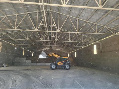 Traktorost (gépkezelőt) felveszek Traktorost (gépkezelőt) felveszek