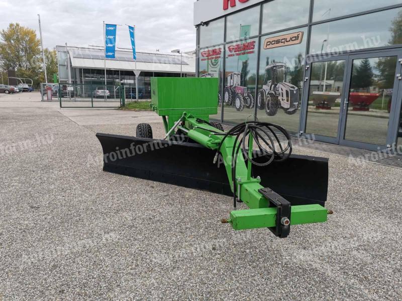 AGRIMETAL 3,5 m vontatott gréder – raktárkisöprési akció – Royal Traktor