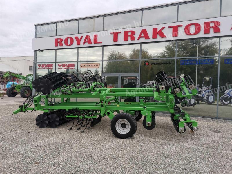 AGRIMETAL Vontatott Hidraulikus Kompaktor 4,4 m - ROYAL TRAKTOR