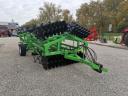 AGRIMETAL Vontatott Hidraulikus Kompaktor 4,4 m - ROYAL TRAKTOR
