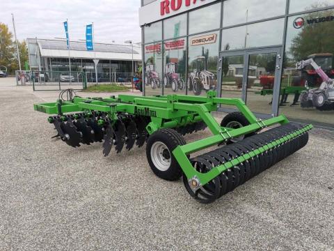 AGRIMETAL 2,8-M vontatott gruber ékgyűrűs hengerrel – ROYALTRAKTOR AGRIMETAL 2,8-M vontatott gruber ékgyűrűs hengerrel – ROYALTRAKTOR