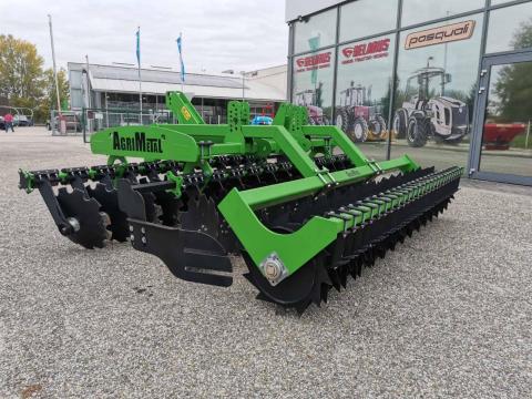 AgriMetal 3 m függesztett rövidtárcsa tüskés hengerrel – Raktárfrissítés AgriMetal 3 m függesztett rövidtárcsa tüskés hengerrel – Raktárfrissítés