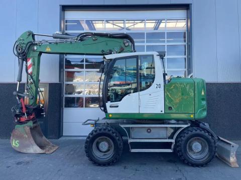 Liebherr A914 Compact / 2014 / 11.569 üzemóra / Lízing 20%-tól Liebherr A914 Compact / 2014 / 11.569 üzemóra / Lízing 20%-tól