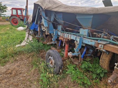 Eladó egy 6soros spc vetőgép