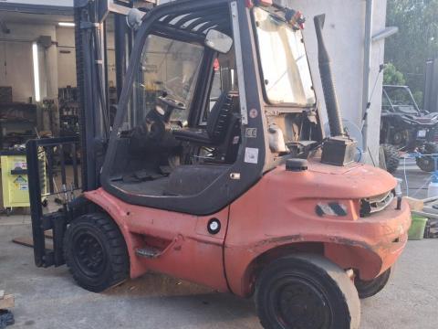 LINDE targonca 4 tonna emelőképességgel, magas teleszkópos toronnyal