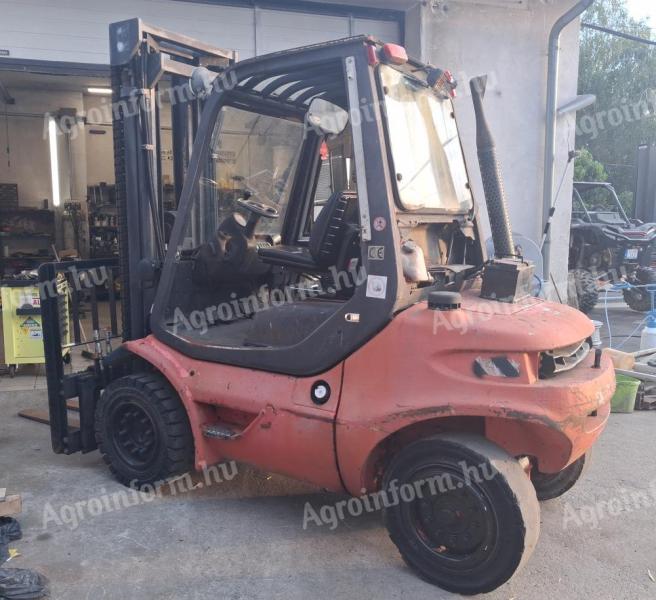 LINDE targonca 4 tonna emelőképességgel, magas teleszkópos toronnyal