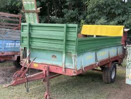 KEMPER 4 tonna raksúlyú szervestrágyaszóró