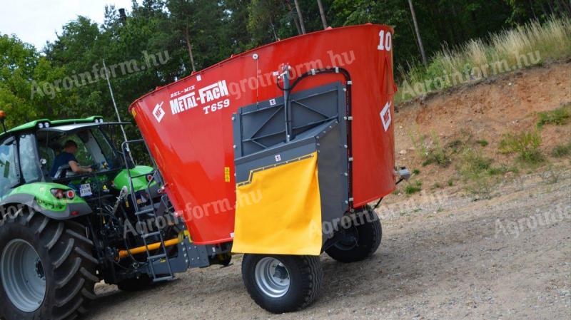 Metal-Fach T659 keverőkocsi - ROYAL TRAKTOR