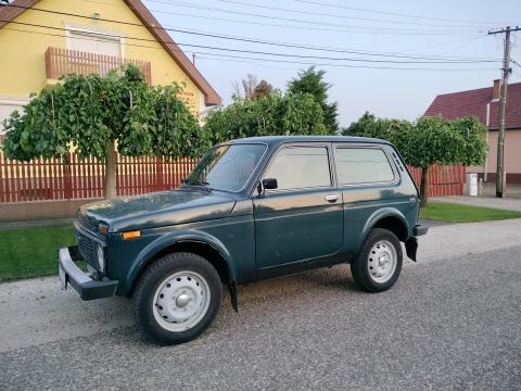 Lada Niva 2121-4 Lada Niva 2121-4