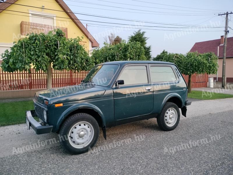 Lada Niva 2121-4
