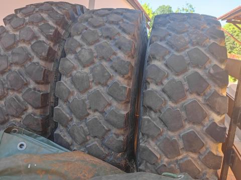 1400*20 Michelin használt gumiabroncsok eladók 1400*20 Michelin használt gumiabroncsok eladók