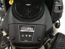 EF 106 fűnyíró traktor 22 LE bemutató darab