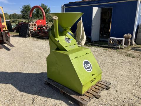 Nagy teljesítményű termény daráló 5,5 kw megkímélt Nagy teljesítményű termény daráló 5,5 kw megkímélt