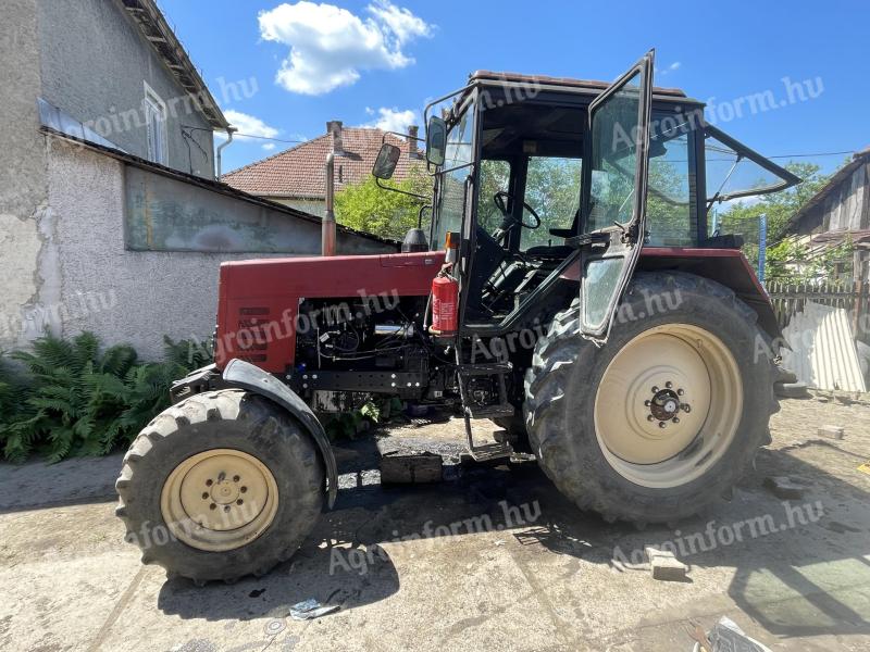 MTZ 1025.1 újszerű állapotban, eladó traktor