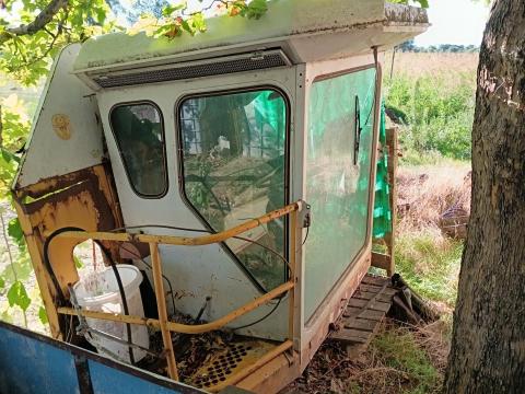 Claas Dominator 106 vezetőfülke eladó Claas Dominator 106 vezetőfülke eladó