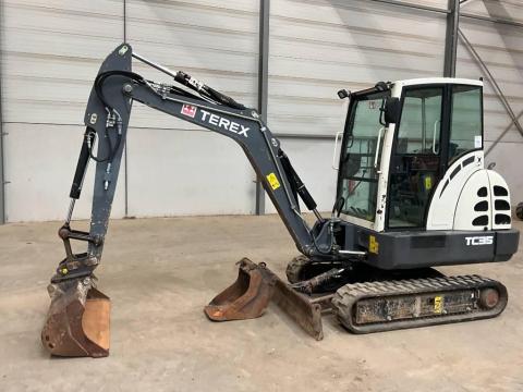 Terex TC 35 / 2014 / 2 837 üzemóra / Lízing 20%-tól