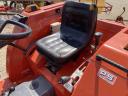 Kubota L1-235DT gyári homlokrakodós japán kistraktor szervókormánnyal eladó
