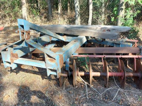 Függesztett V tárcsa 3 m munkaszélességgel eladó Függesztett V tárcsa 3 m munkaszélességgel eladó