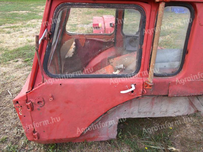 MTZ 80 traktorra kisfülke ajtókkal, csak egyben Tapolcán eladó