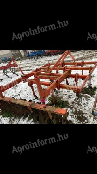 Gruber eladó 11 kapás, tárcsás elmunkálóval