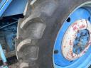 MTZ 80 homlokrakodóval eladó – 1993, keveset használt, felújított traktor