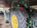 John Deere 6170R traktor gyári monitorral, mellső súllyal és automata vonófejjel