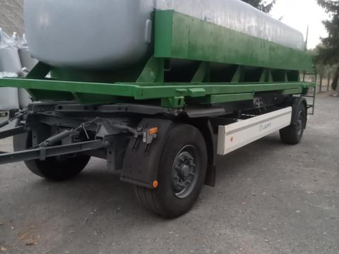 Tartálykocsi 14 200 liter, felújított állapotban eladó Tartálykocsi 14 200 liter, felújított állapotban eladó