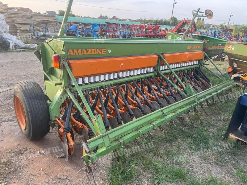 AMAZONE D8 40 SUPER,  4 MÉTERES,  TÁRCSÁS VETŐGÉP. APRÓMAG VETÉSÉRE IS ALKALMAS