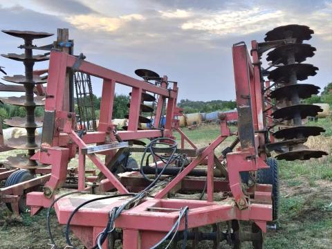 Eladó 5 méteres Sasform nehéz tárcsa, megkímélt állapotban Eladó 5 méteres Sasform nehéz tárcsa, megkímélt állapotban