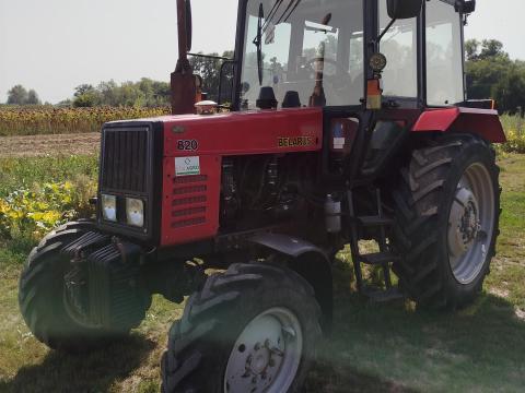MTZ 820 RTK automata kormányzással, fronthidraulikával MTZ 820 RTK automata kormányzással, fronthidraulikával