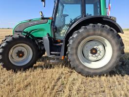 Valtra N 111 eladó kukorica, napraforgó beszámítással