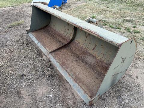 Mailleux BR225 homlokrakodó kanál eladó Mailleux BR225 homlokrakodó kanál eladó