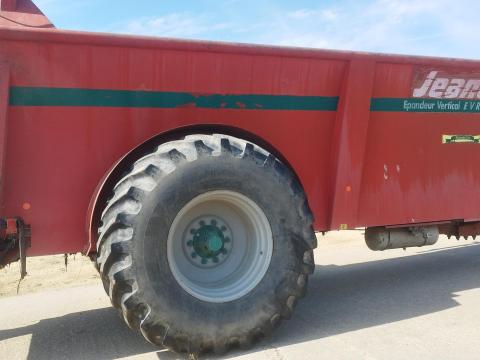 Trágyaszóró eladó Trágyaszóró eladó