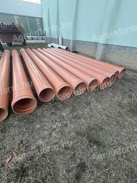 PVC lefolyócső eladó – 10 db, 5 méteres, 300 mm-es, új