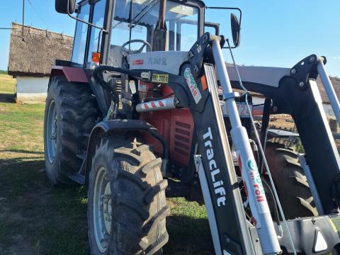 MTZ 892.2 traktor eladó Traclift 240 homlokrakodóval, 2015, 1553 üzemóra MTZ 892.2 traktor eladó Traclift 240 homlokrakodóval, 2015, 1553 üzemóra