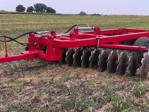 V-Tárcsa eladó 3,6m szélességgel, V-Agro gyártmány V-Tárcsa eladó 3,6m szélességgel, V-Agro gyártmány