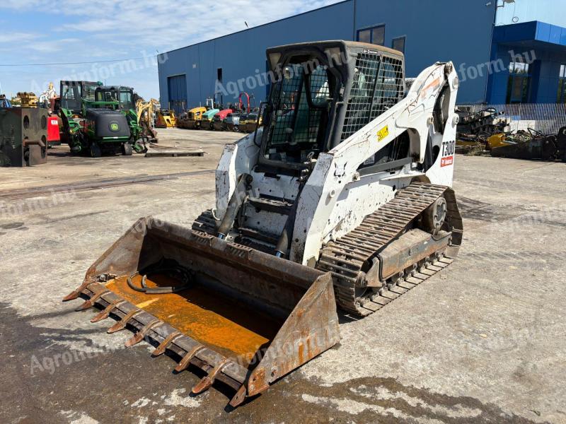 Bobcat T300 minirakodó, 2010, 1800 üzemóra, jó állapotban