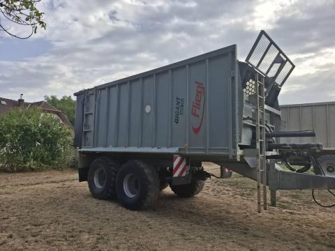 Fliegl ASW 261 Compact FOX Gigant letolókocsi eladó Fliegl ASW 261 Compact FOX Gigant letolókocsi eladó