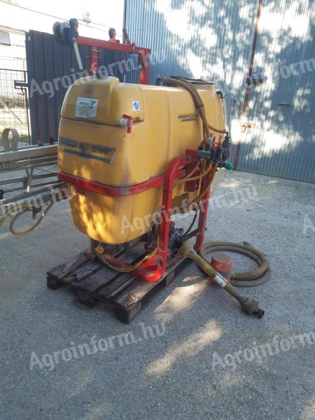 GAMBETTIBARRE Függesztett permetező-600l