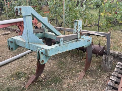 3 késes mélytalajlazító