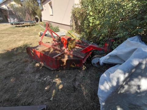 RZ-160 szárzúzó új késekkel, biztonsági kardánnal eladó RZ-160 szárzúzó új késekkel, biztonsági kardánnal eladó