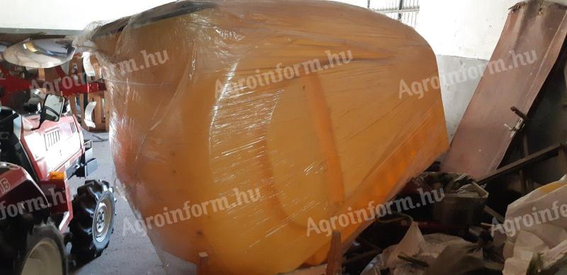 3000 literes permetezőgép tartály eladó