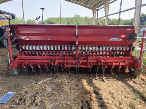 Eladó Irtem DD4000 gabonavetőgép kiváló állapotban Eladó Irtem DD4000 gabonavetőgép kiváló állapotban