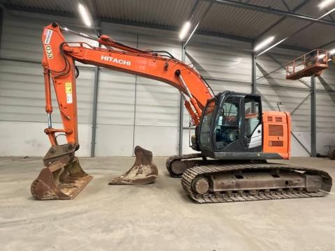 Hitachi ZX 225 US LC-5 B / 2014 / 12 237 üzemóra / Lízing 20%-tól Hitachi ZX 225 US LC-5 B / 2014 / 12 237 üzemóra / Lízing 20%-tól