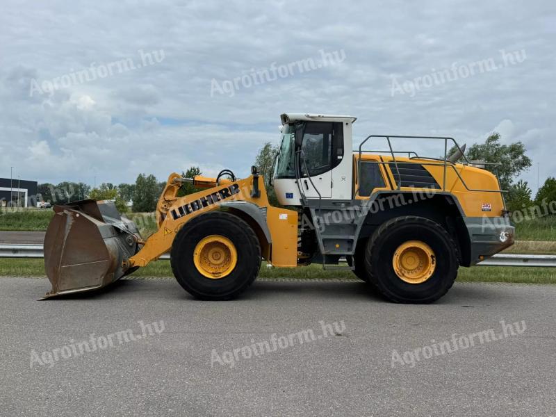 Liebherr L566 2plus2 / 2008 / 14158 üzemóra / Lízing 20%-tól
