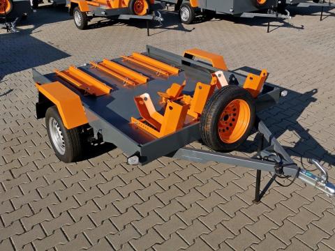 Új laprugós motorszállító utánfutó - 150x220 cm,  rendszámmal Új laprugós motorszállító utánfutó - 150x220 cm,  rendszámmal