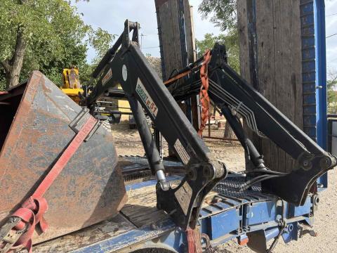 Stoll Robust F51 homlokrakodó